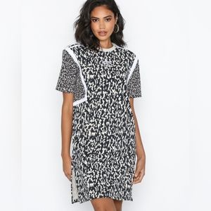 Adidas Leoflage T-shirt Dress